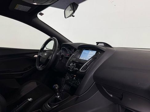 Used 2017 Ford Focus RS image 17