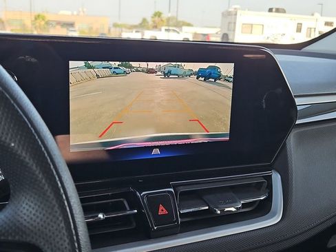 Used 2025 Chevrolet TrailBlazer LT FWD image 13