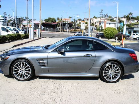 Used 2018 Mercedes-Benz SL 550 image 41