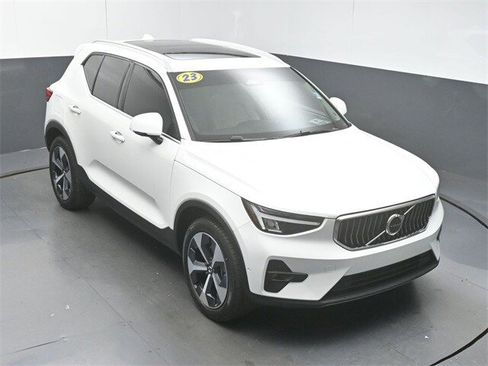 Used 2023 Volvo XC40 B5 Plus w/ Driver Assist Package image 42