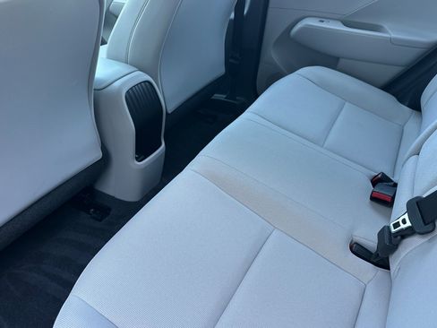 Used 2024 Hyundai Kona SE image 12