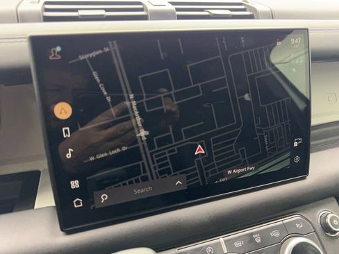 Used 2025 Land Rover Defender 110 S image 61