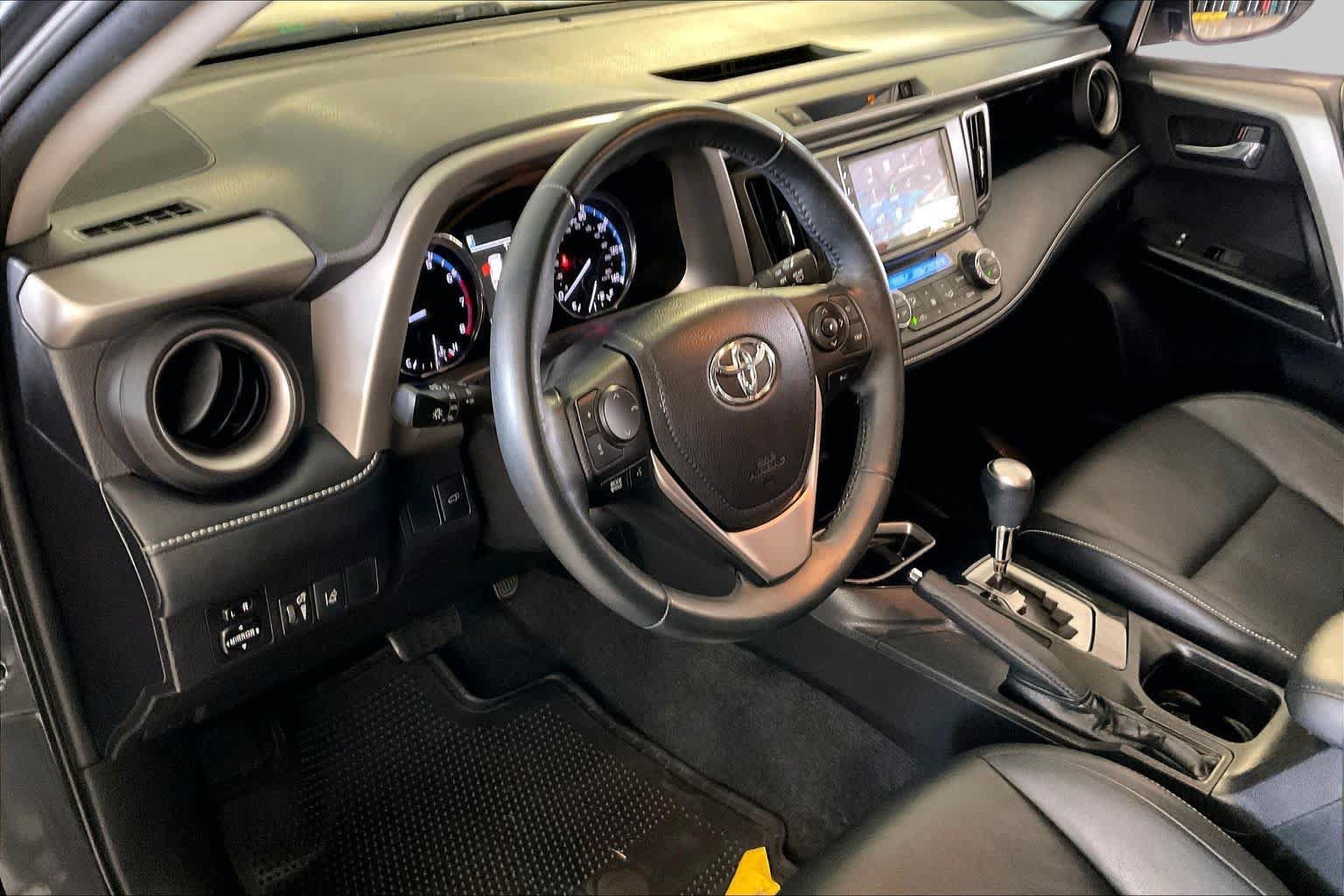 Used 2016 Toyota RAV4 Limited FWD image 16
