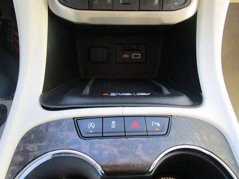 Used 2020 GMC Acadia Denali w/ Technology Package image 41