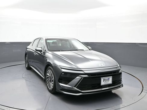 Used 2026 Hyundai Sonata SEL FWD image 3
