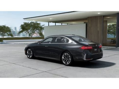 New 2026 BMW 530i xDrive w/ Premium Package image 2