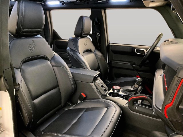 Used 2025 Ford Bronco Badlands AWD/4WD image 7