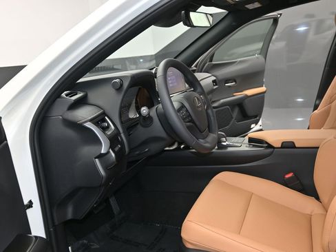New 2025 Lexus UX 300h FWD image 13