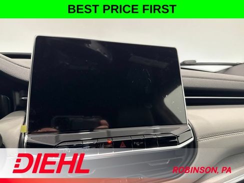 New 2026 Jeep Compass Limited w/ Sun, Sound & Navigation Group AWD/4WD image 29
