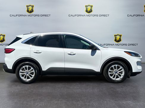 Used 2022 Ford Escape SE image 6