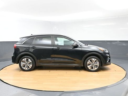 Used 2022 Kia Niro EX Premium FWD image 46