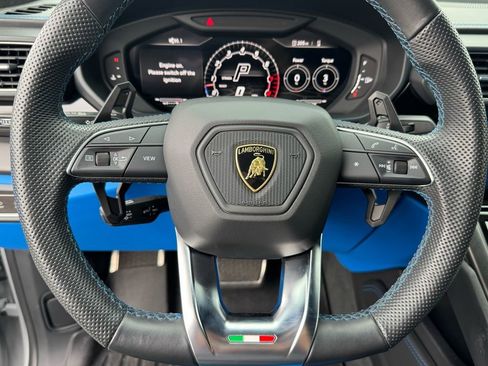 Used 2022 Lamborghini Urus image 53