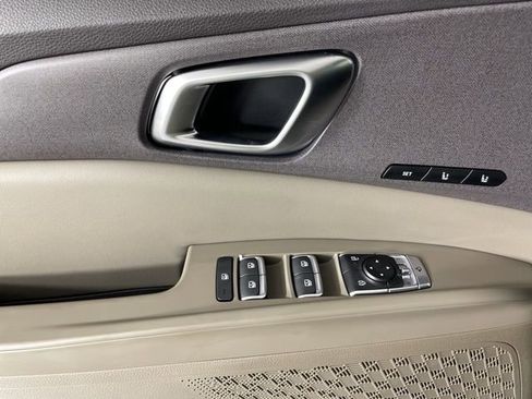 New 2026 Kia Carnival EX image 20