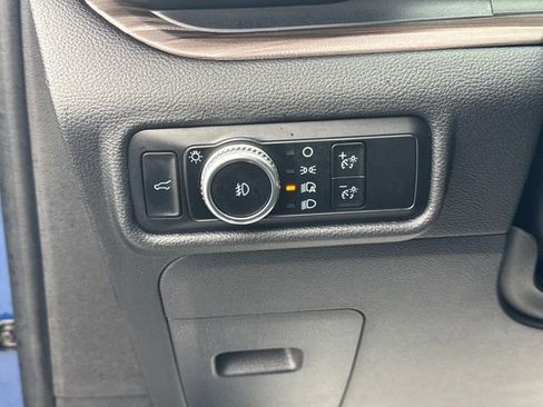 Used 2023 Ford Explorer Limited w/ Equipment Group 301A image 26