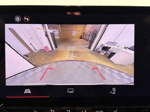 New 2026 GMC Canyon Elevation w/ Convenience Package image 56