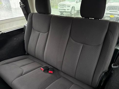 Used 2017 Jeep Wrangler Sport image 18