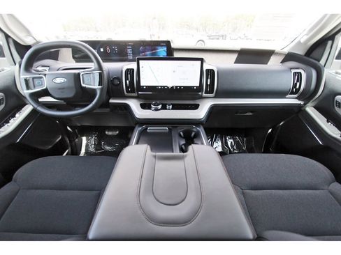 Used 2025 Ford Expedition Max Active RWD image 11