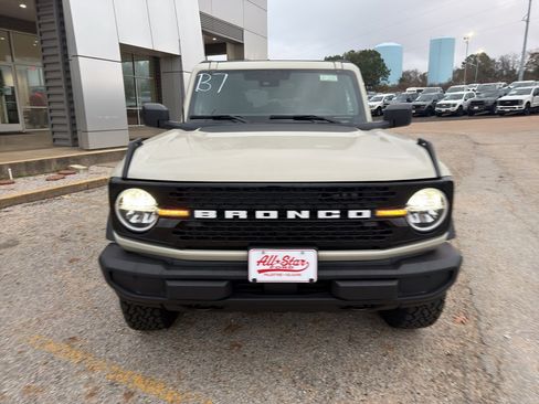 New 2025 Ford Bronco Big Bend image 2