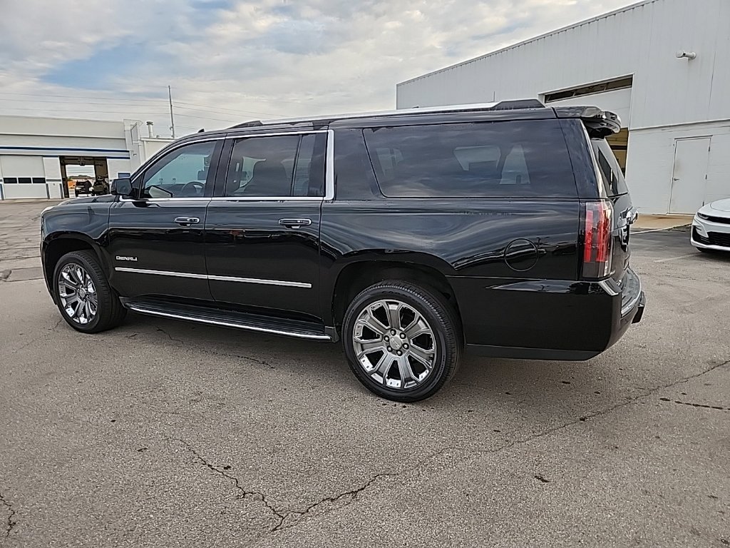 Used 2016 GMC Yukon XL Denali w/ Open Road Package AWD/4WD image 9