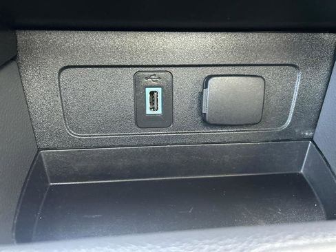 Used 2018 Ford Escape Titanium image 21