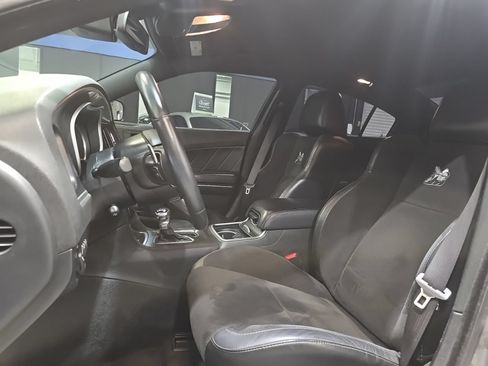 Used 2018 Dodge Charger R/T Scat Pack w/ Dynamics Package RWD image 27