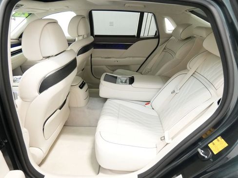 Used 2023 Genesis G90 3.5T image 25