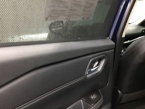 Used 2024 Nissan Rogue SL w/ SL Premium Package image 13