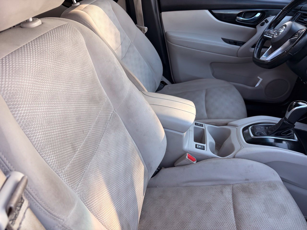 Certified 2021 Nissan Rogue Sport SV FWD image 10