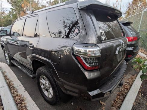 Used 2019 Toyota 4Runner SR5 Premium image 5