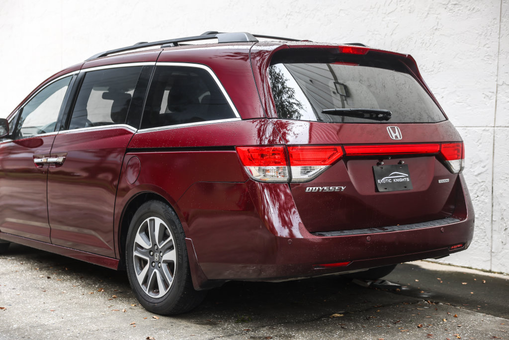 Used 2015 Honda Odyssey Touring image 18