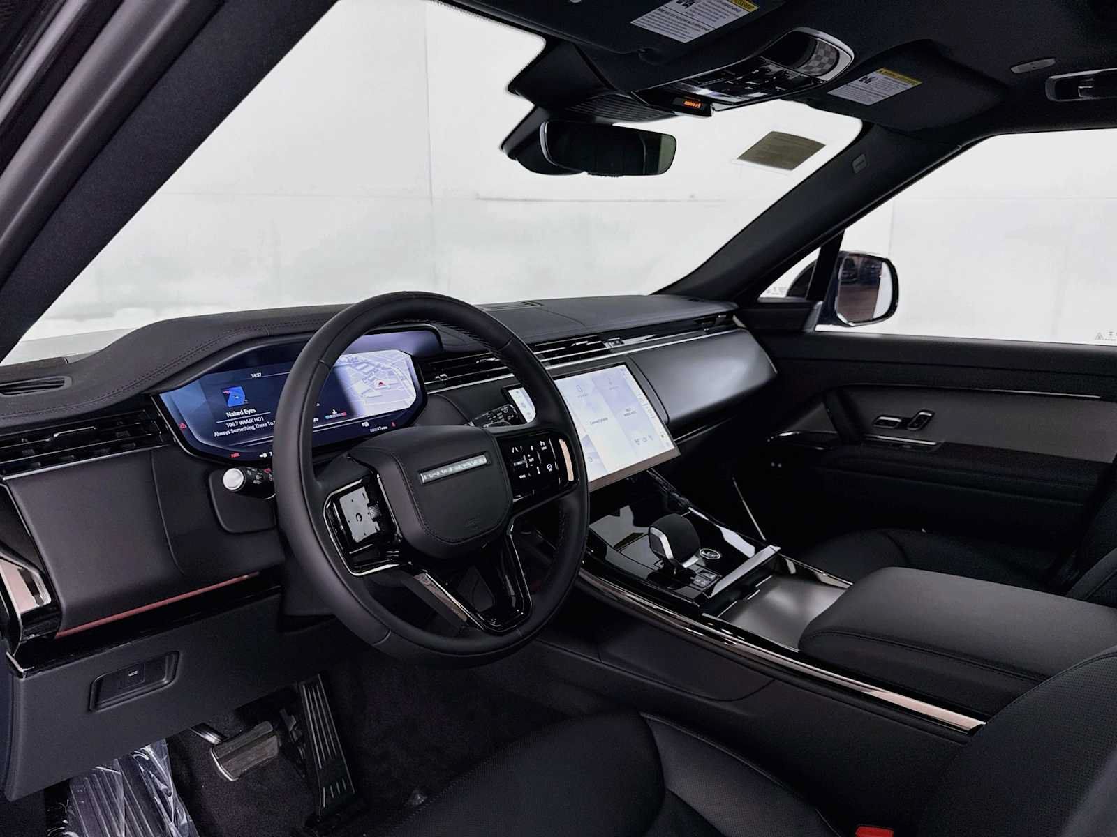 New 2026 Land Rover Range Rover Sport Dynamic SE AWD/4WD image 9