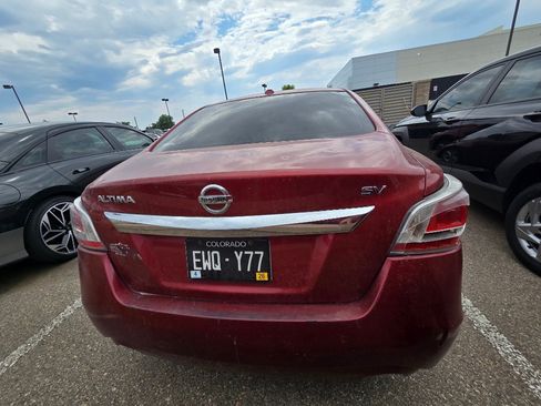 Used 2015 Nissan Altima 2.5 SV w/ Convenience Package FWD image 5