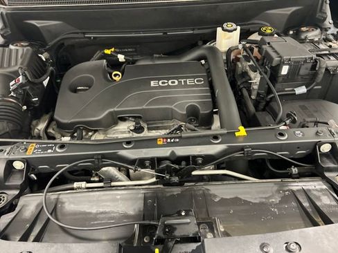 Used 2021 GMC Terrain SLE w/ Driver Convenience Package image 16