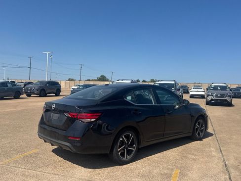 Certified 2025 Nissan Sentra SV FWD image 20