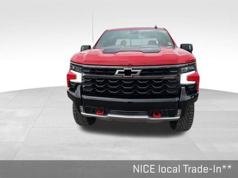 Used 2024 Chevrolet Silverado 1500 ZR2 image 5