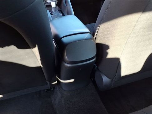 Used 2023 Hyundai Elantra SEL image 33