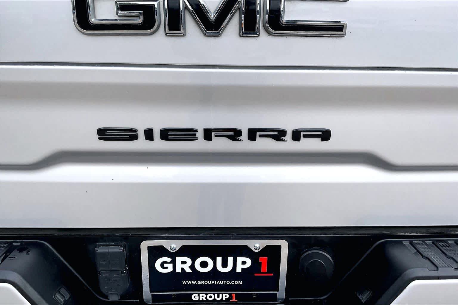 Used 2022 GMC Sierra 1500 AT4 w/ Sierra Safety Plus Package AWD/4WD image 10