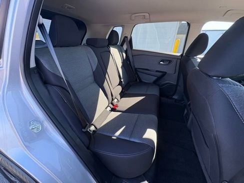 Used 2023 Nissan Rogue SV AWD/4WD image 28