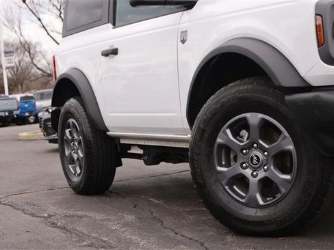 Used 2024 Ford Bronco Big Bend image 3