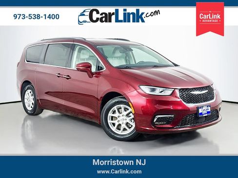 Used 2021 Chrysler Pacifica Touring-L w/ Premium & Safety Sphere Group FWD image 1