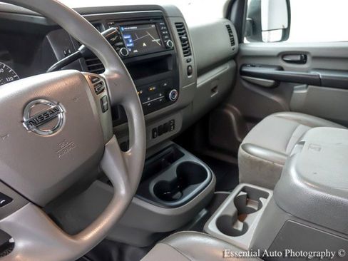 Used 2020 Nissan NV 2500 SV w/ Navigation Package image 12