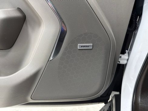 Used 2022 GMC Yukon XL SLT image 22