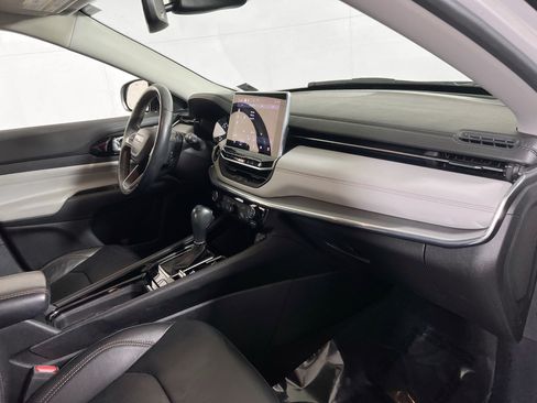 Used 2022 Jeep Compass Limited AWD/4WD image 27