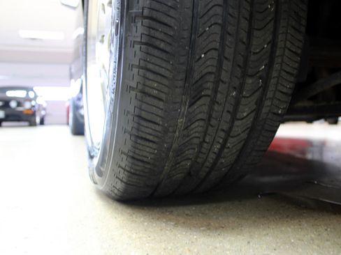 Used 2005 Ford Mustang GT image 39