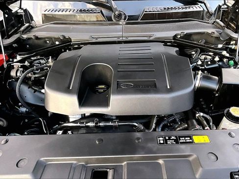 Used 2023 Land Rover Defender 110 X-Dynamic SE image 30