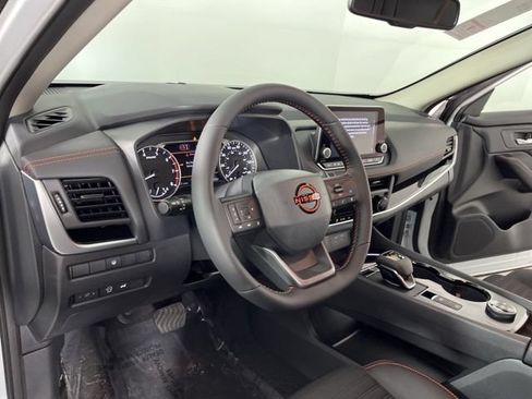 New 2026 Nissan Rogue SV w/ Rock Creek Premium Package AWD/4WD image 20