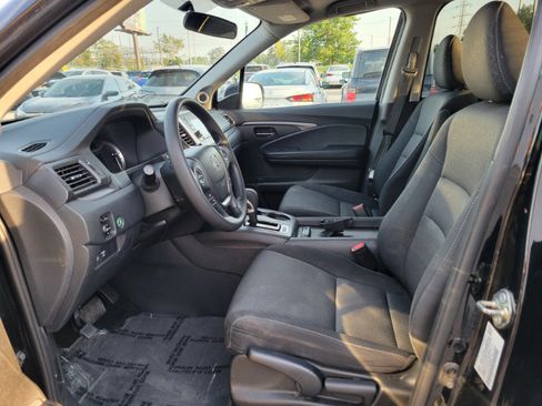 Used 2019 Honda Ridgeline Sport image 13