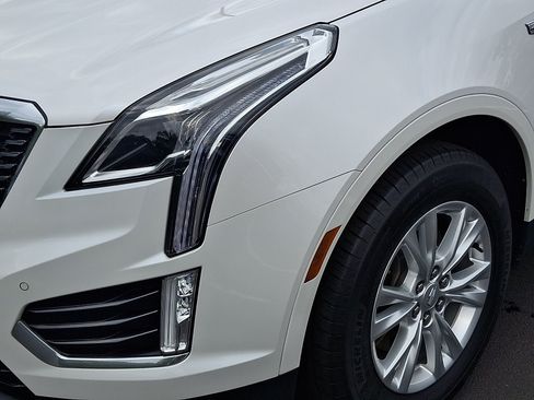 Certified 2023 Cadillac XT5 Luxury AWD/4WD image 11