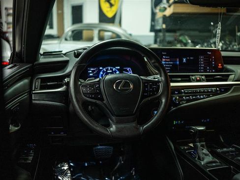Used 2020 Lexus ES 350 w/ Premium Package FWD image 14