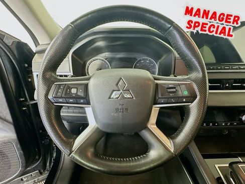 Used 2024 Mitsubishi Outlander SE FWD image 13